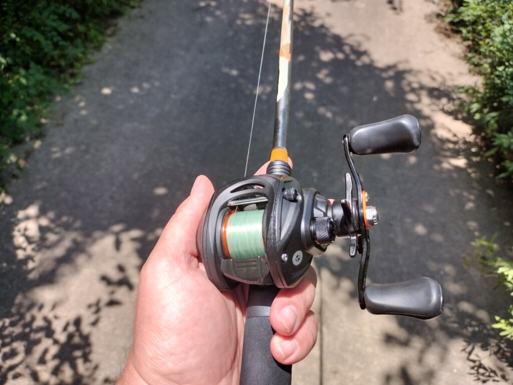 Top 10 Reasons to Buy a CHEAP Baitcaster after 1 Month of Testing - Realistic Fishing